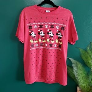 Micky Mouse With Christmas Hat T-Shirt Medium Red